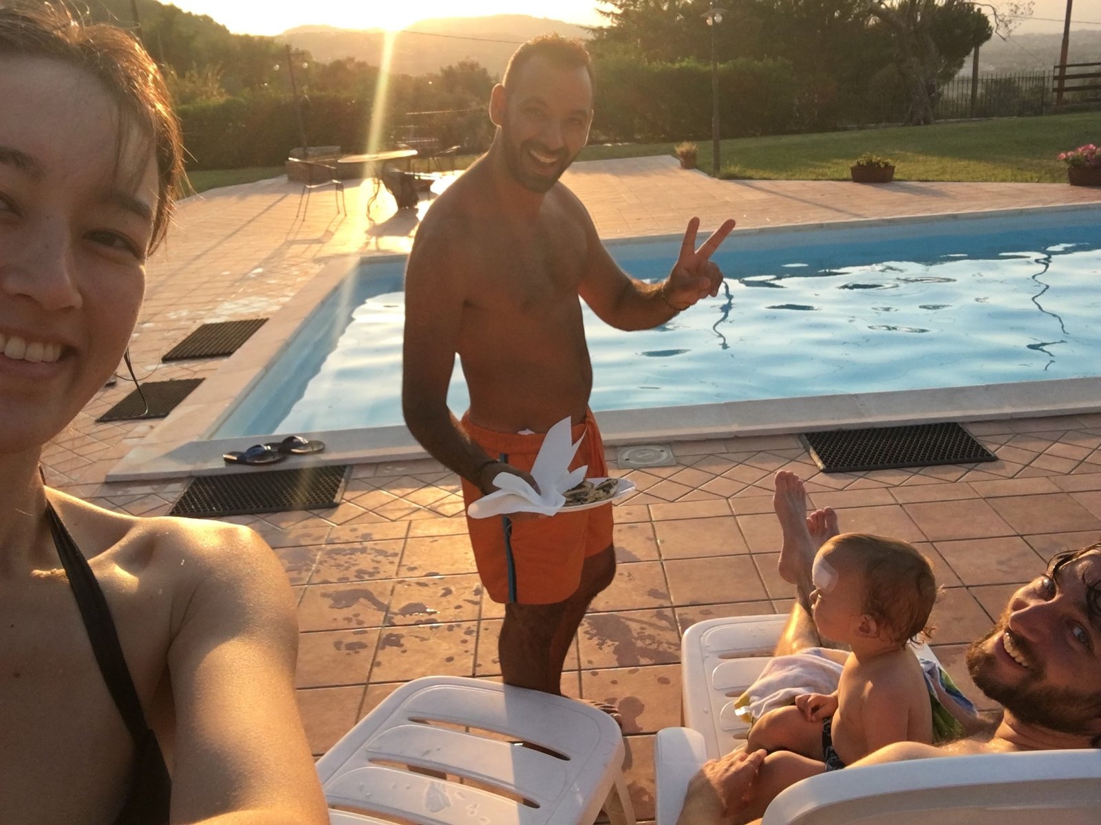 © Pandora's Bottle (2018). Groeten van wijn ster Antonio.